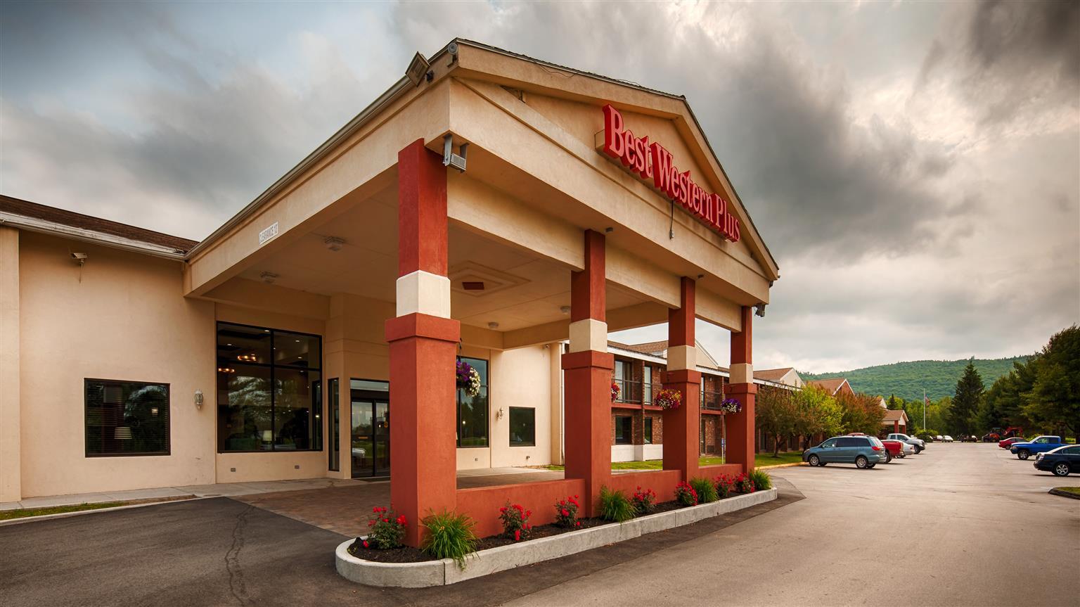Best Western Plus Keene Hotel Eksteriør billede